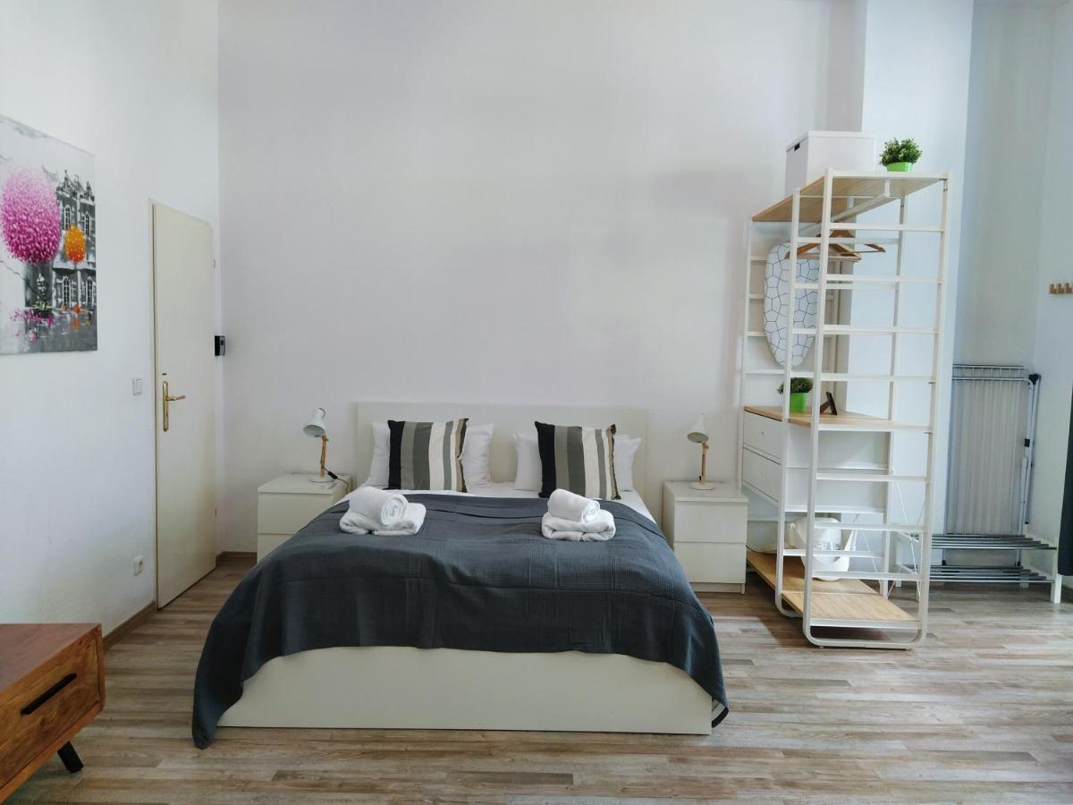 Cozy Studio In Friedrichshain, 4 Quiet Guests Only Berlin Luaran gambar
